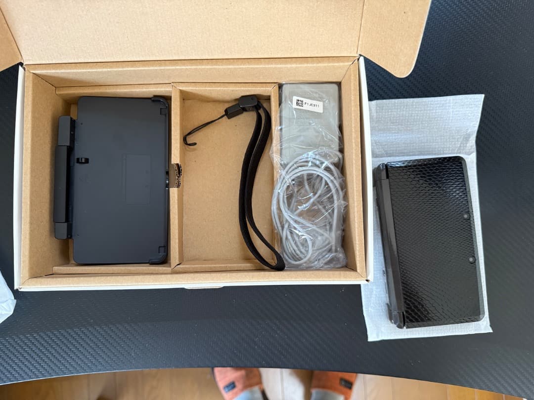 3DS メタルギアソリッド スネークイーター 3D プレミアムパッケージ