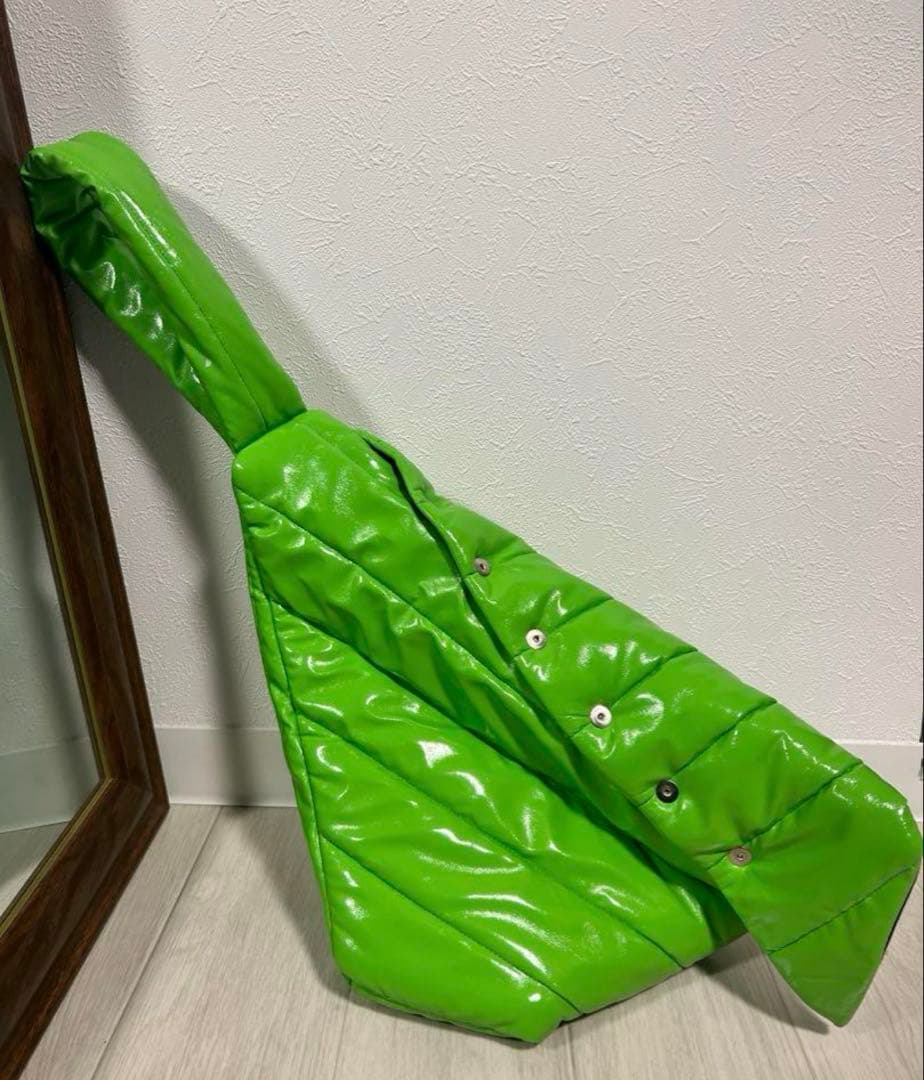 omar afridi distorted handbag エナメルハンドバック