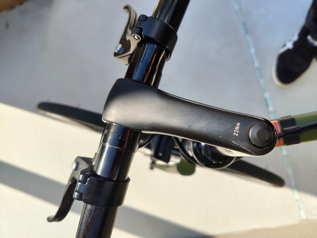 フジ　フェザー　マットカーキー