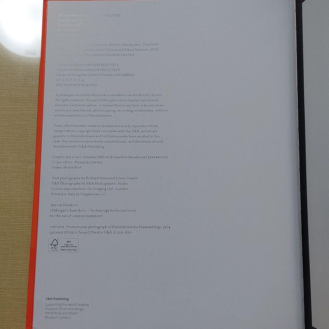 DAVID BOWIE IS INSIDE 　V&A