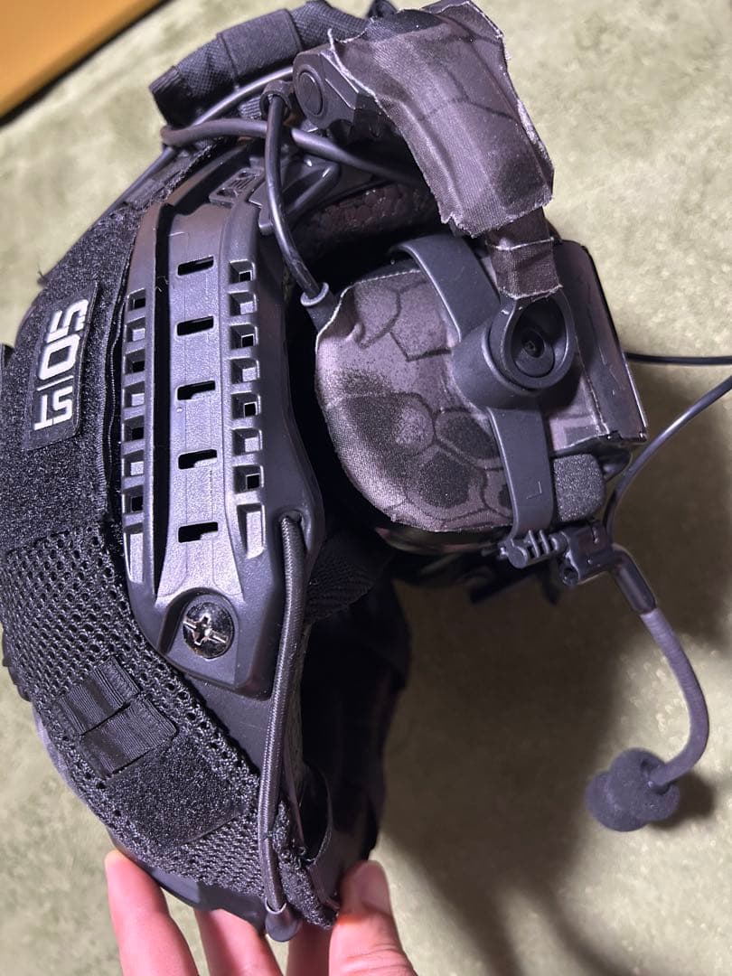 タクティカルヘルメット ブラック ヘッドセット付き