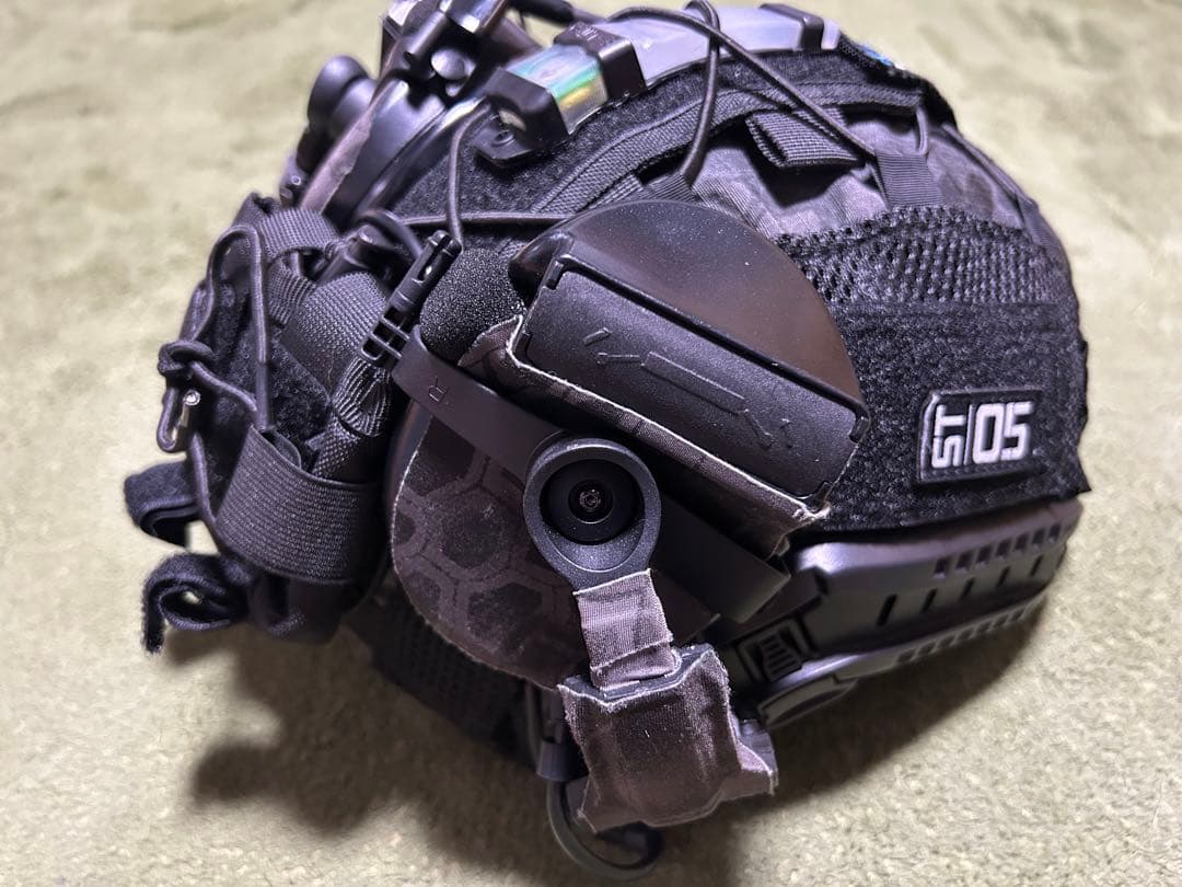 タクティカルヘルメット ブラック ヘッドセット付き