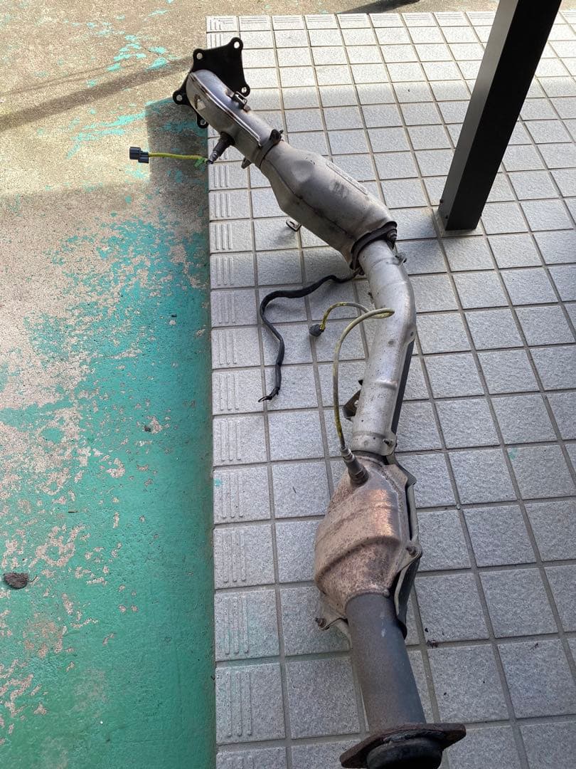 レガシィ純正フロントパイプ