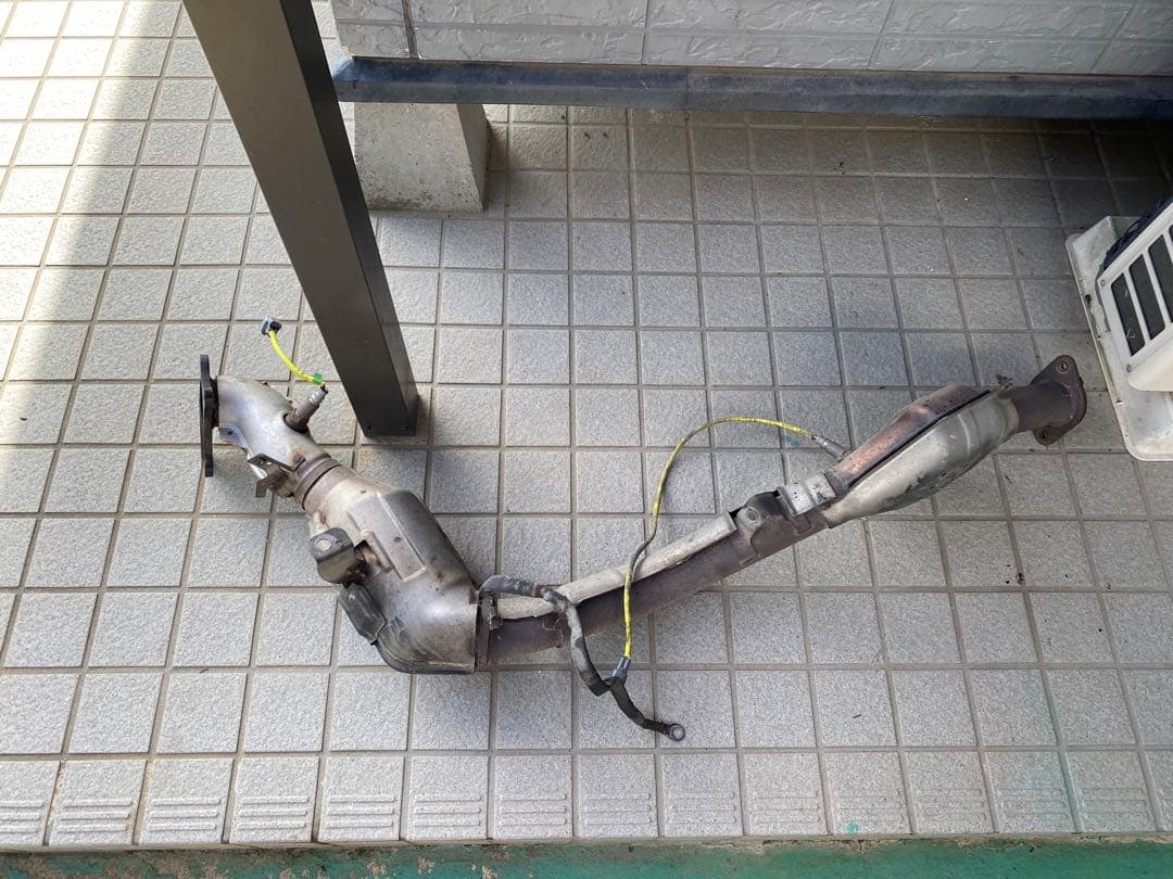 レガシィ純正フロントパイプ