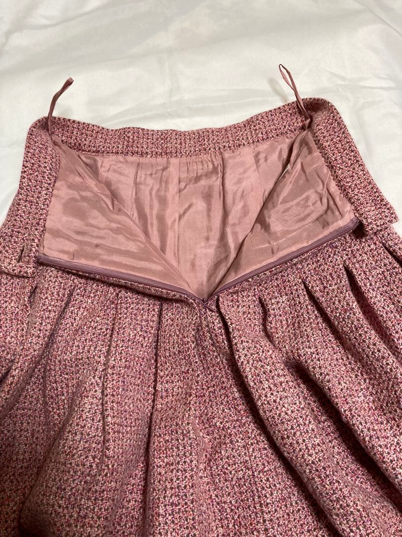 シャネルピンク フレアスカート 前面プリーツ40