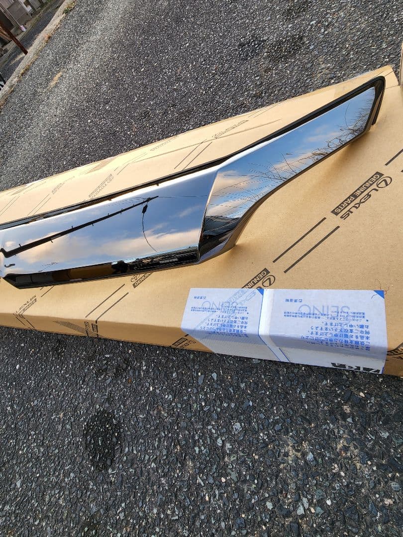 30ヴェルファイア ゴールデンアイズ ボンネット フードモール ダークメッキ