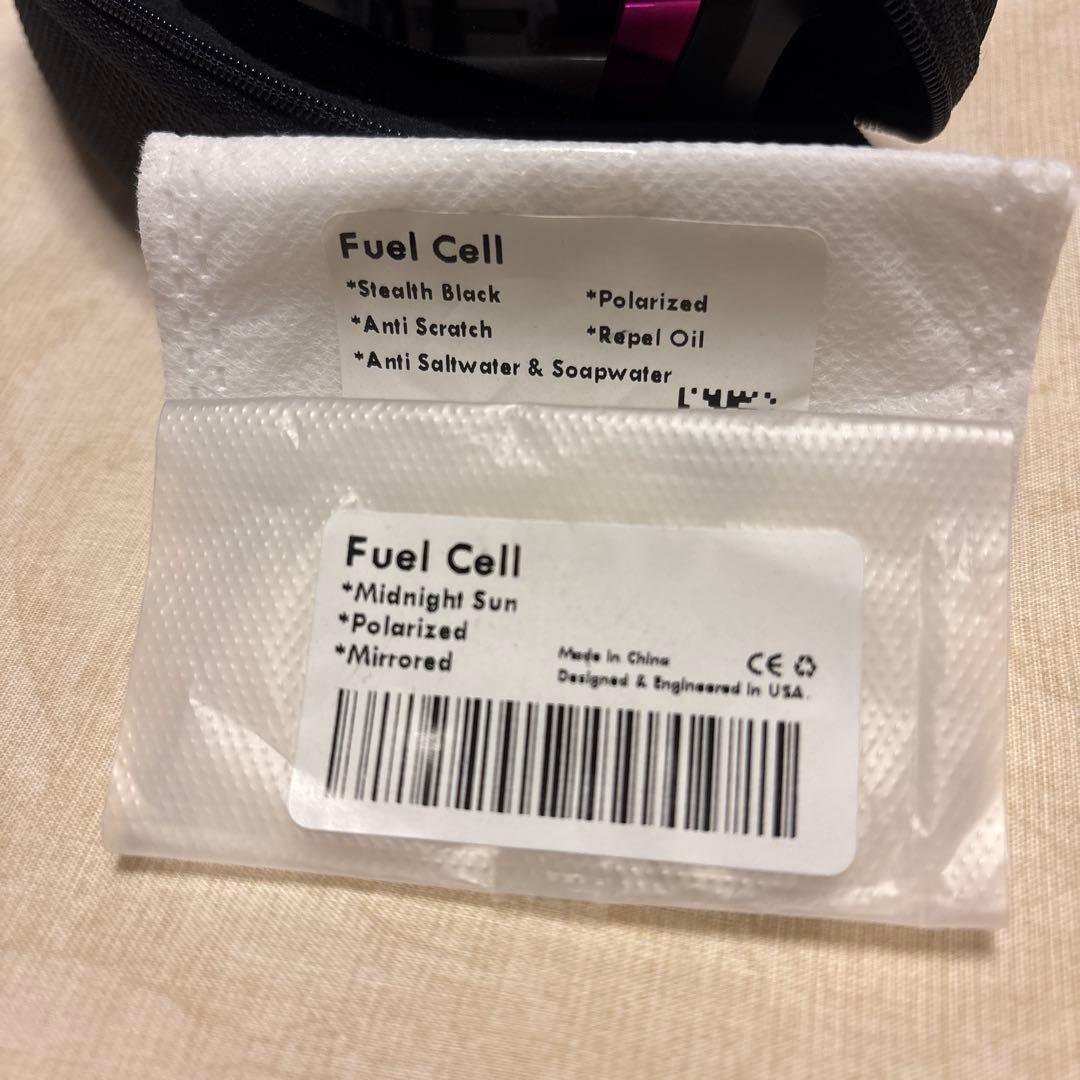 Oakley サングラス FUEL CELL ブラックフレーム ケース 収納袋