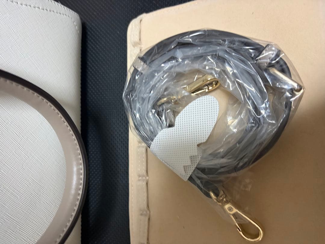 クリアポケット付きハートビジュートートバッグ　アンドシュエット