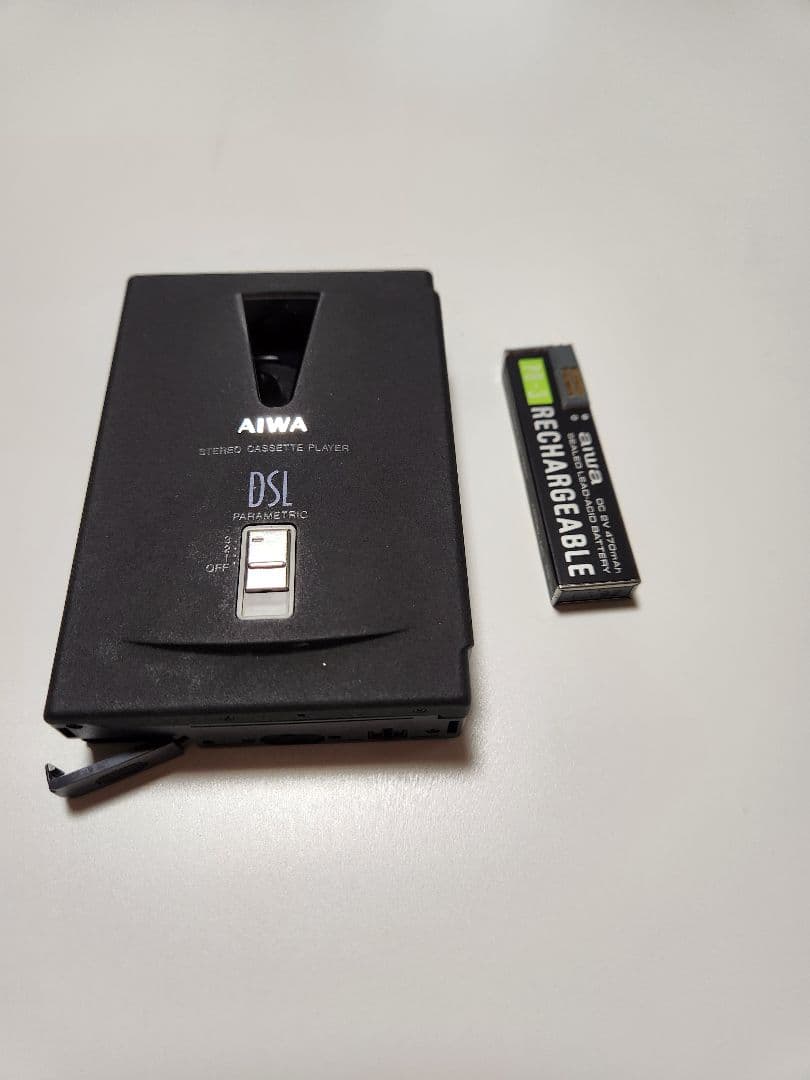 ジャンク　AIWA 　HS-PL30ポータブルカセットプレーヤーカセットデッキ