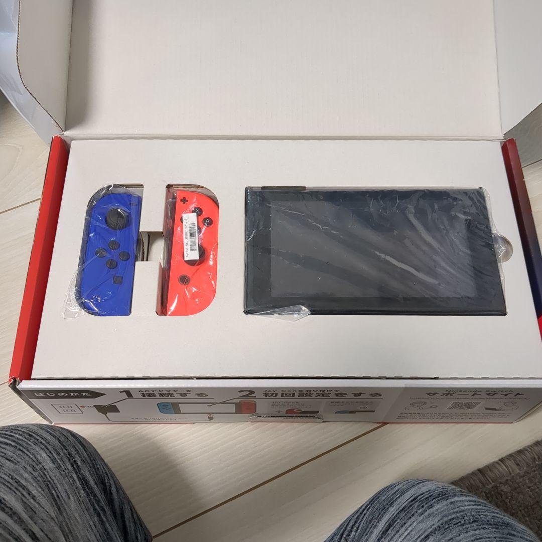 Nintendo switch バッテリー強化モデル　本体