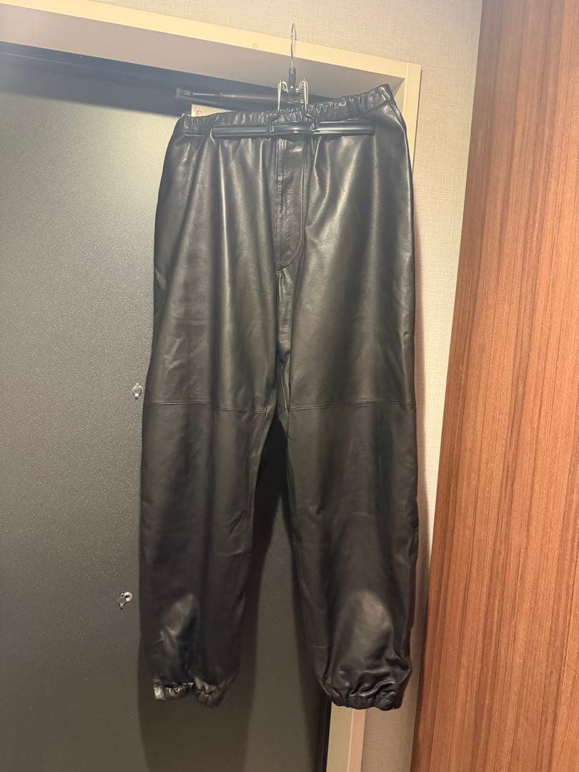 【試着のみ】COMOLI シープスキン トレーニングパンツ サイズ1 23AW