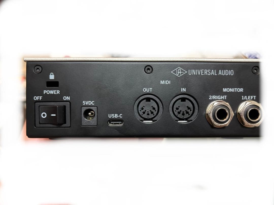 VOLT 1 オーディオインターフェイス