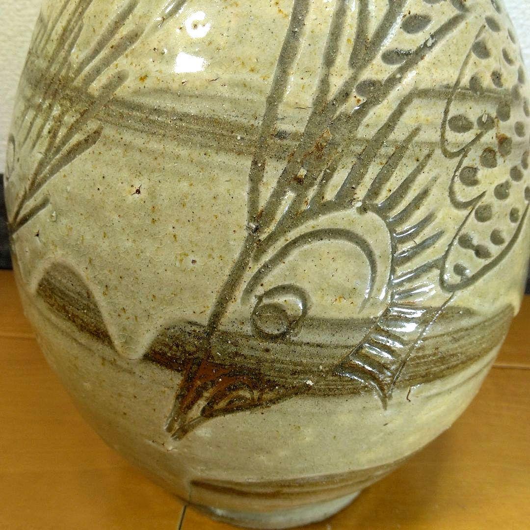 ◎忠佐伯◎人間国宝 金城次郎 海老魚紋花瓶(長大) 箱なし 直し有 壷屋焼