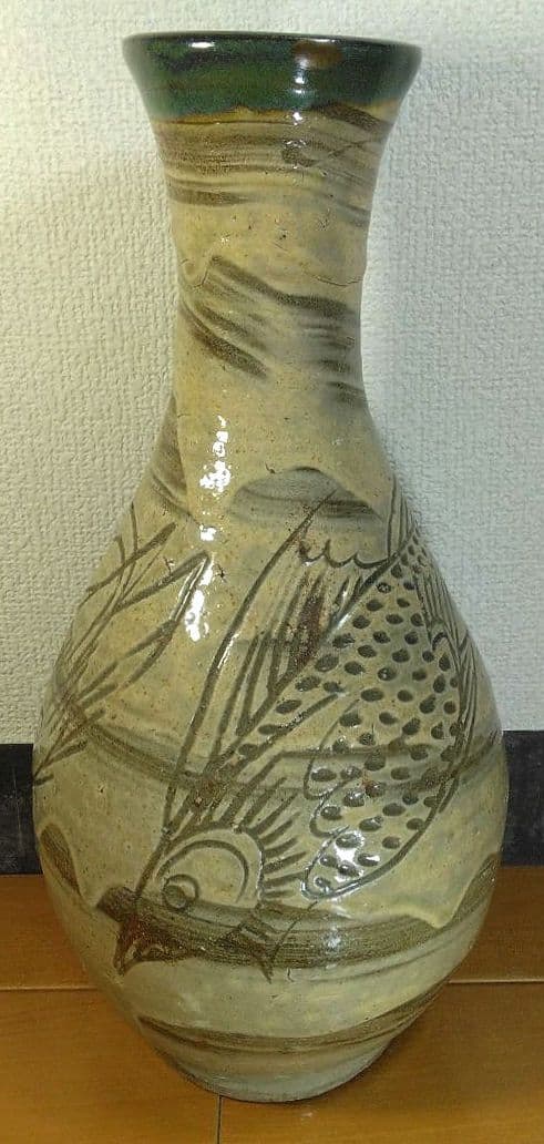 ◎忠佐伯◎人間国宝 金城次郎 海老魚紋花瓶(長大) 箱なし 直し有 壷屋焼