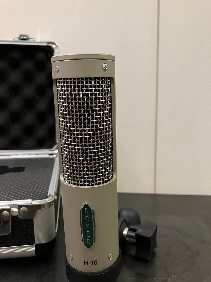 Royer Labs R-10 リボンマイク