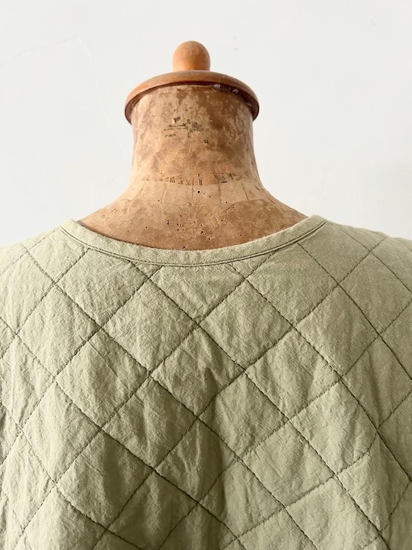 【美品】nestRobe　コットンラミーキルティングリバーシブルベスト