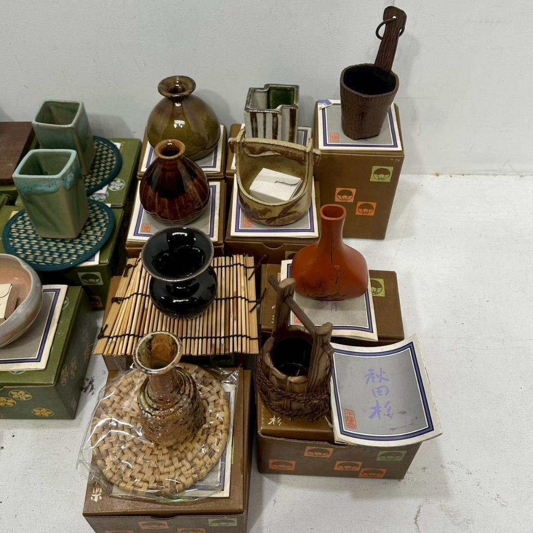 iΦ【 28種 】千趣会 一輪挿し 陶器製 つゆくさ 小さな花器シリーズ ②