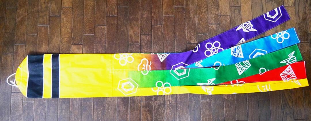 カラフルな鯉のぼり 3匹＋吹き流しセット