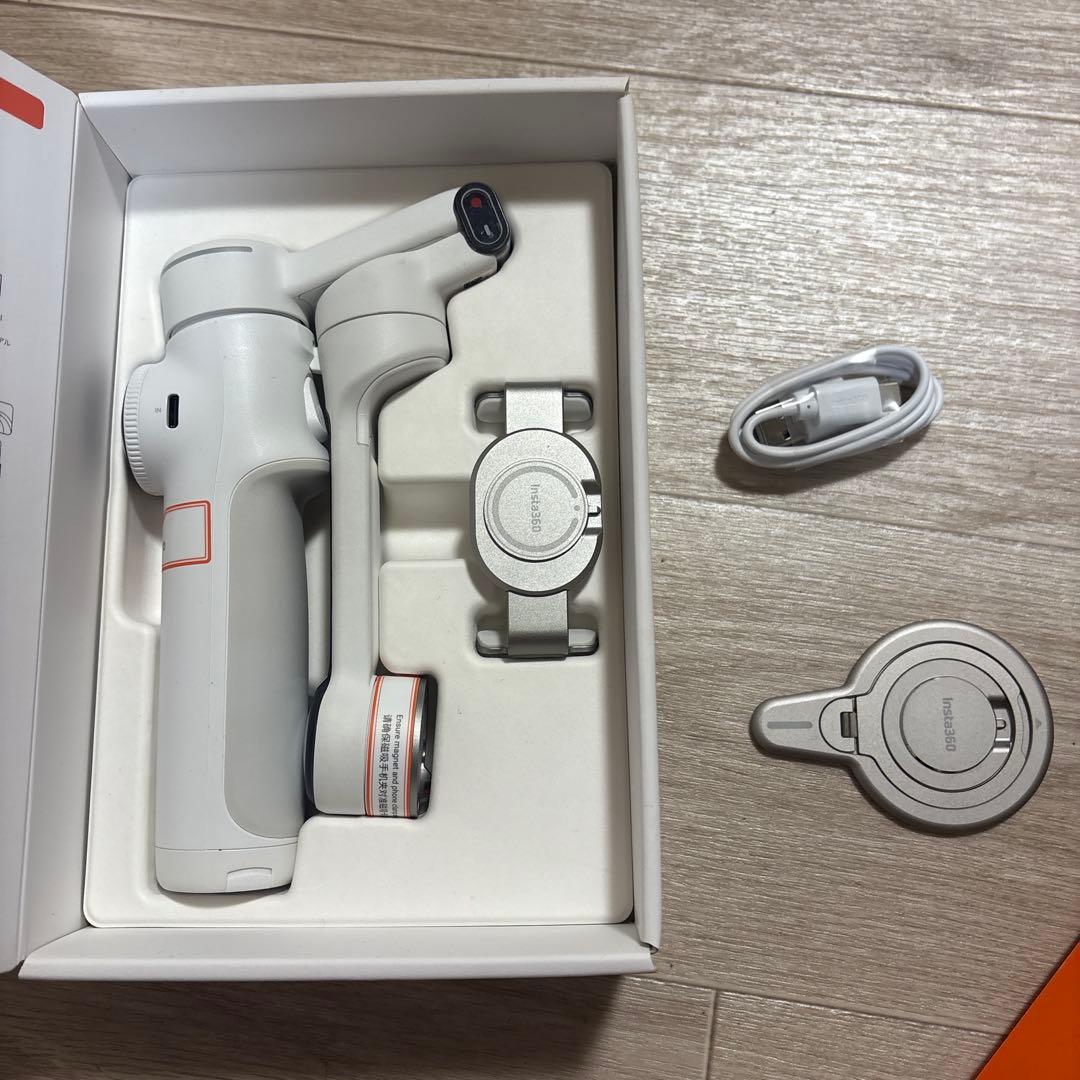 Insta360 Flow 2 Pro スタビライザー