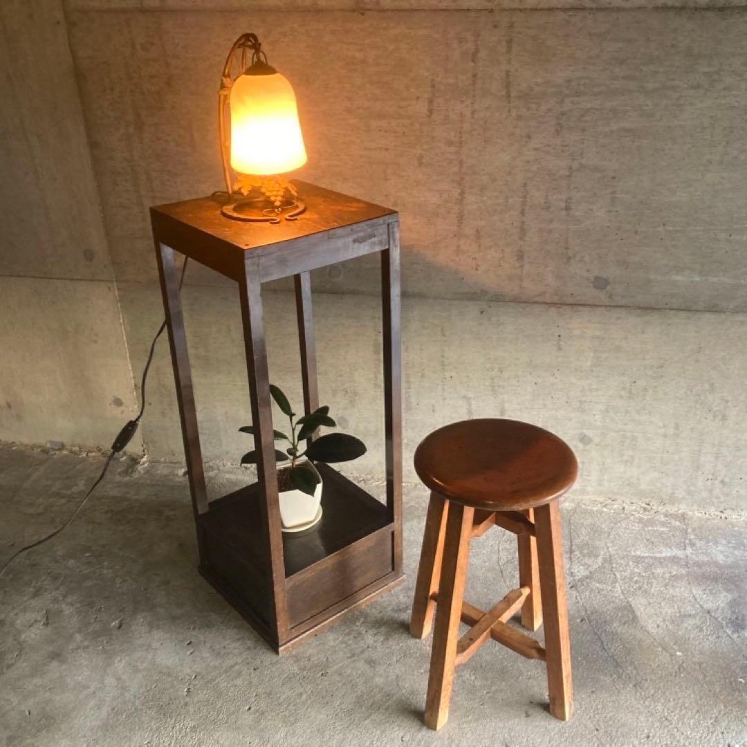 古い味のある飾り棚 置物台 電話台 花台 ラック シェルフ 棚 木製 レトロ