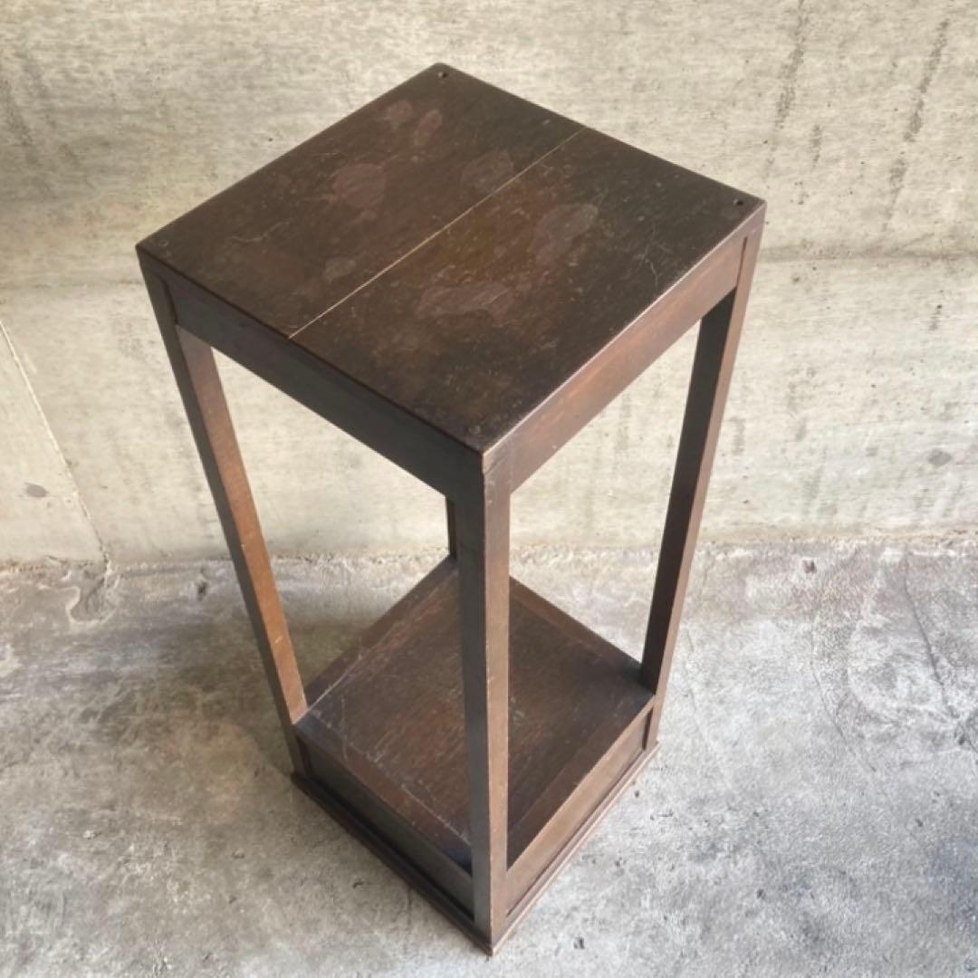 古い味のある飾り棚 置物台 電話台 花台 ラック シェルフ 棚 木製 レトロ