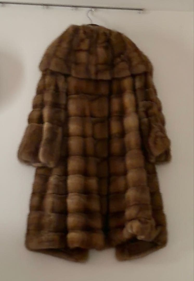 ロシアンセーブル定価1800万円 毛皮コート