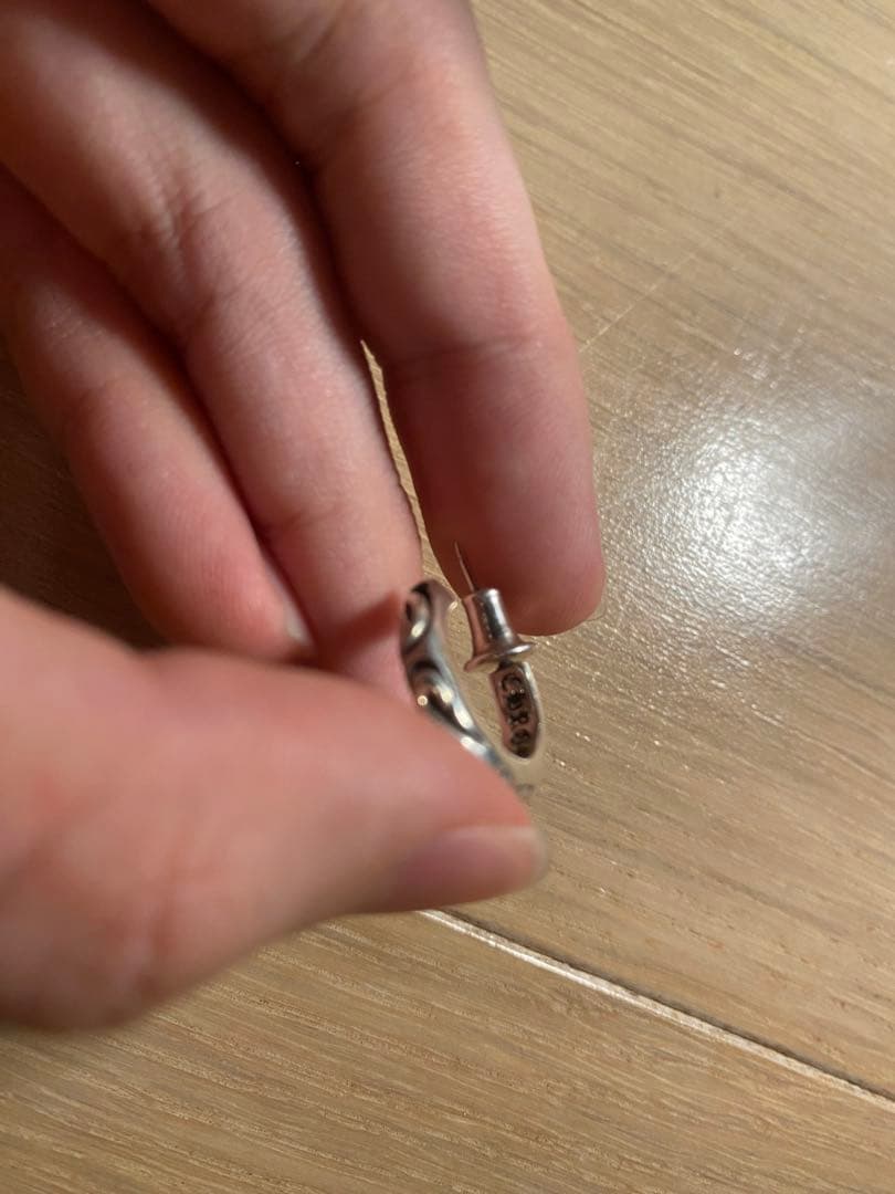 クロムハーツ スクロール フープイヤリング(ピアス)