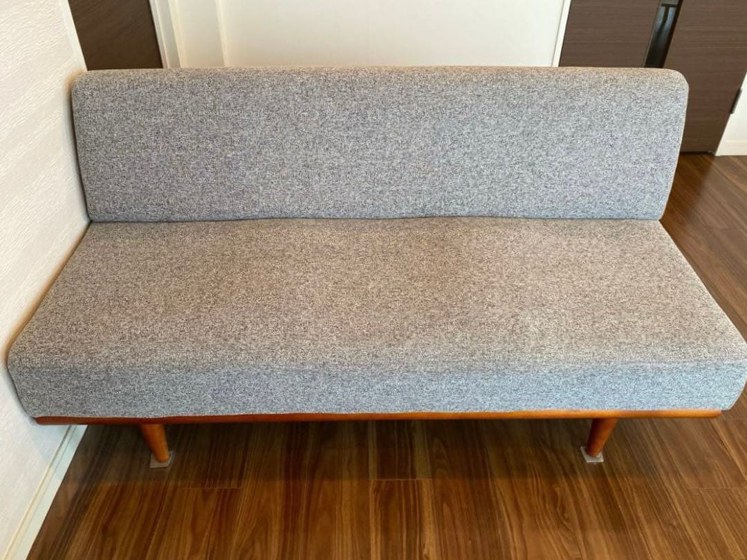 ノーチェ NOCE ソファ8105 (2.5人用ソファ, アイボリー）