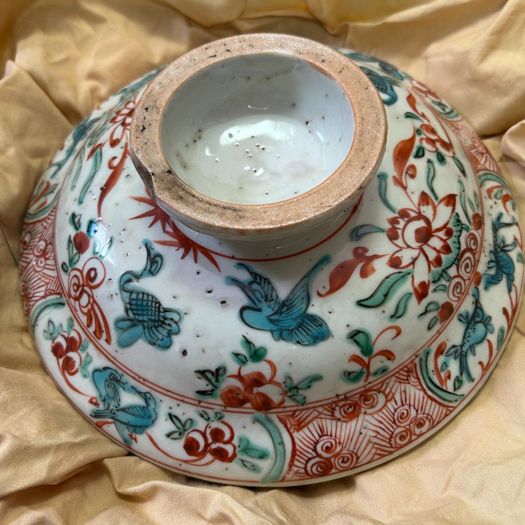 中国古美術　明時代　呉須赤絵　花草鳥魚文　古染付龍文飾皿　唐物　南京赤絵　箱付き