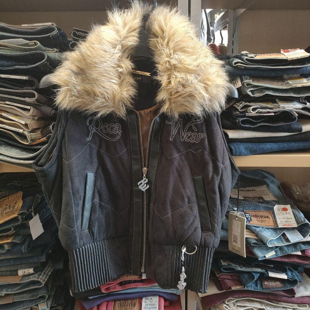 ☆40%割引☆Roca Wear ファー付きベスト　S