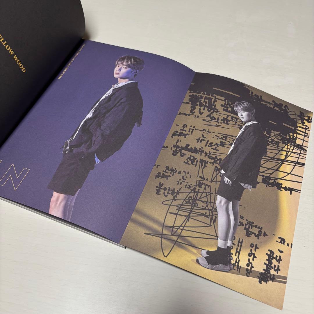 StrayKids YELLOW WOOD トレカ ポストカード付き