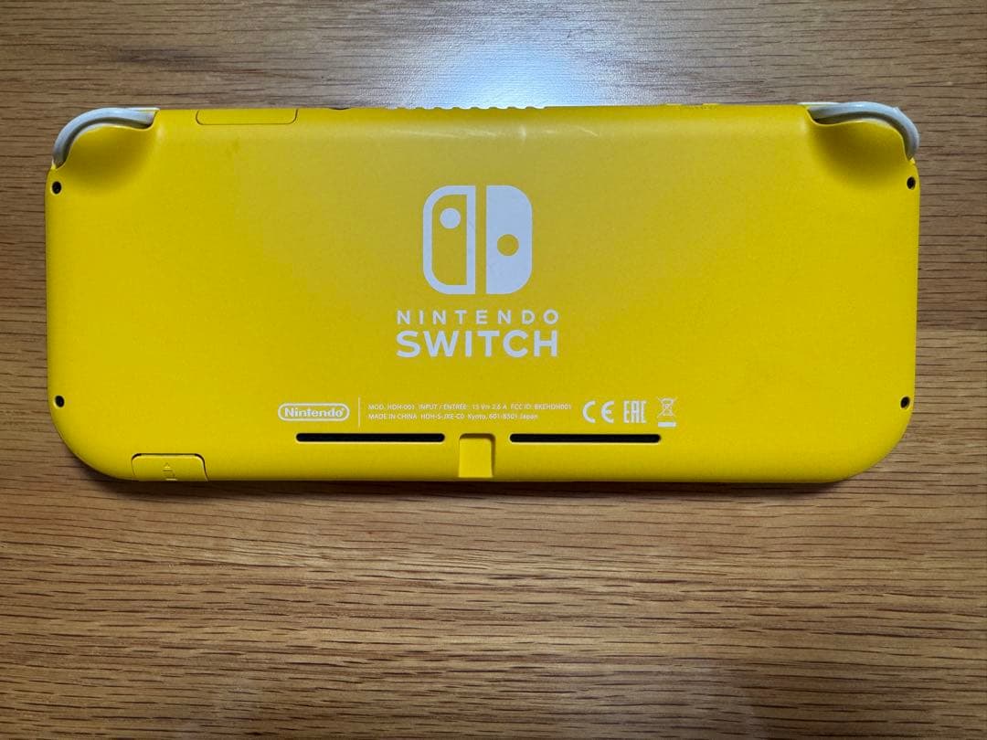 Nintendo Switch Lite (イエロー)