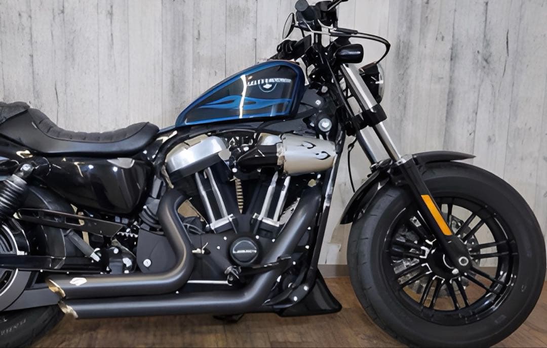 （超希少）ハーレー スポーツスター 純正限定タンク FI車 XL1200