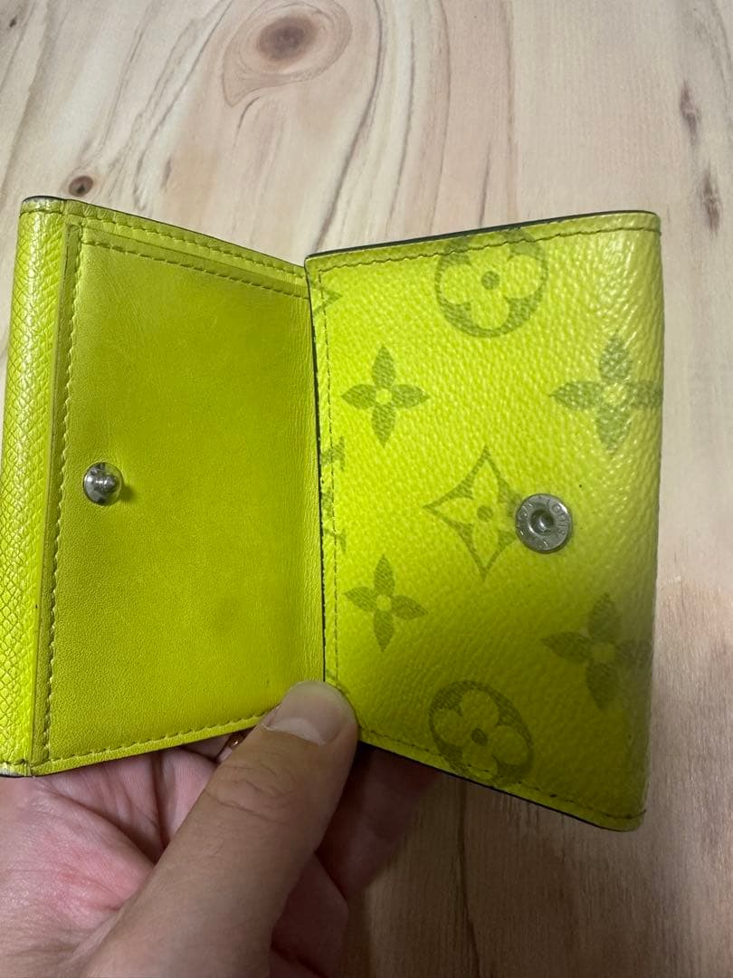 ルイ・ヴィトン イエロー 三つ折り財布