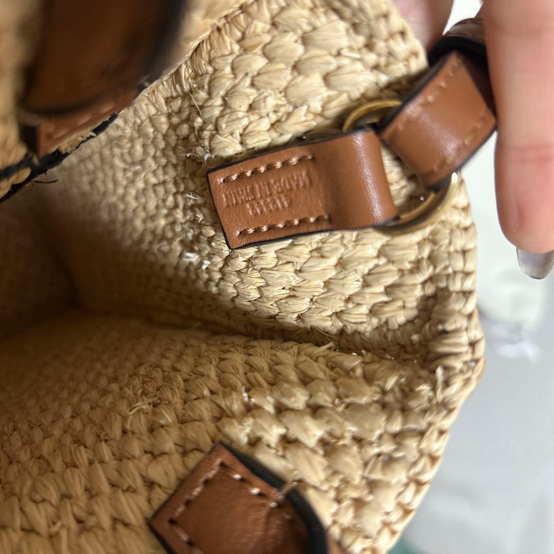 ★ゆっちゃんページ★LOEWE A5トート　ストロー かごバッグ ベージュ