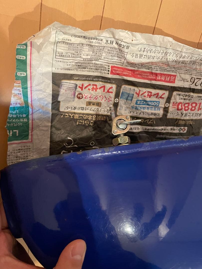 わ*ん様 エイプ50 純正タンク　コック　鍵付き2本