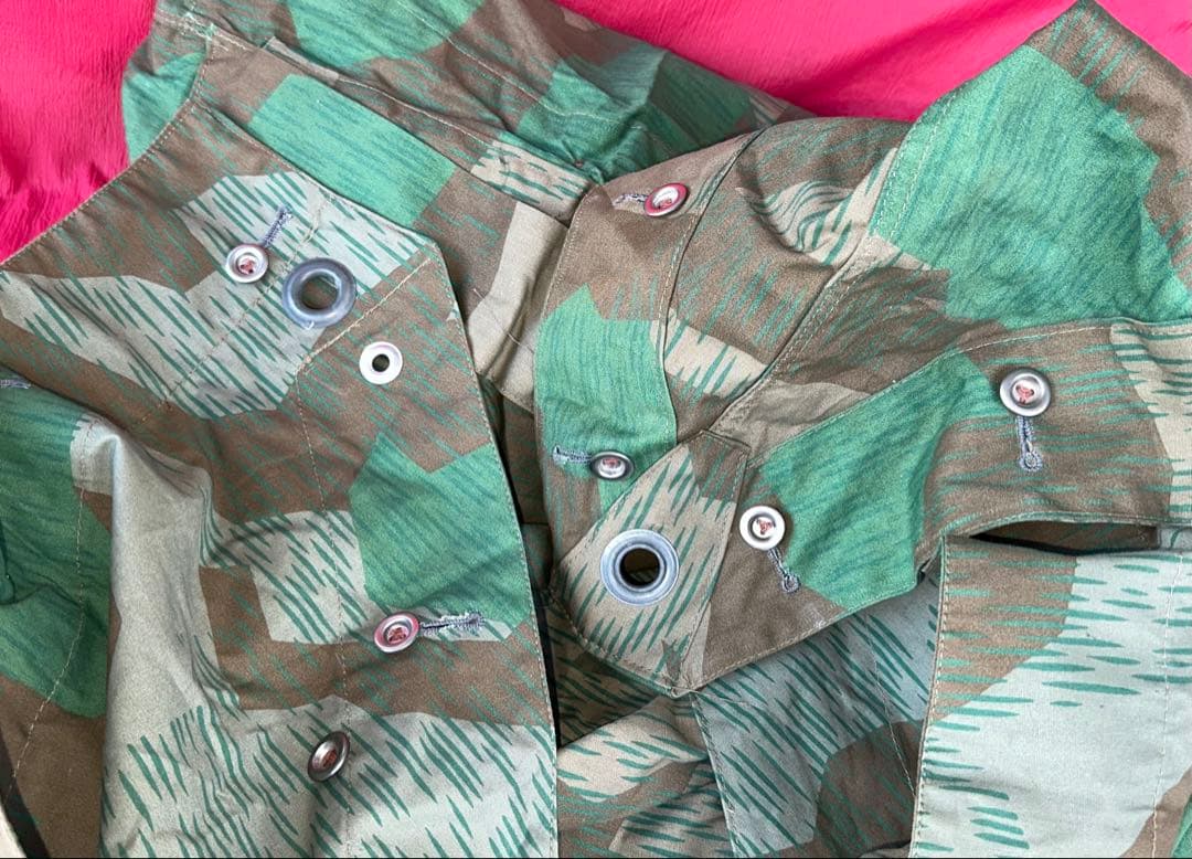 【専用】WWⅡドイツ軍／レプリカポンチョ留め用1943年製 黒革ストラップベルト