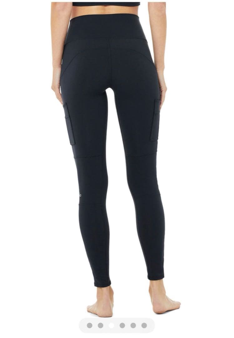 ヨガ・ピラティス Alo yoga The High-Waist Cargo Legging