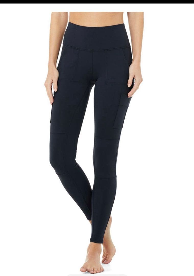ヨガ・ピラティス Alo yoga The High-Waist Cargo Legging