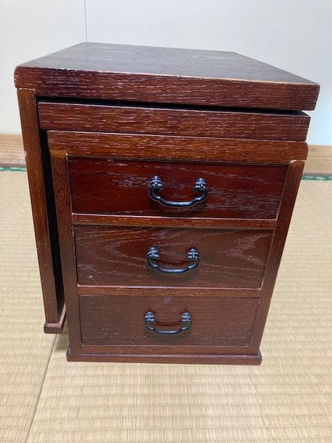 昭和レトロな木製折りたたみ座卓