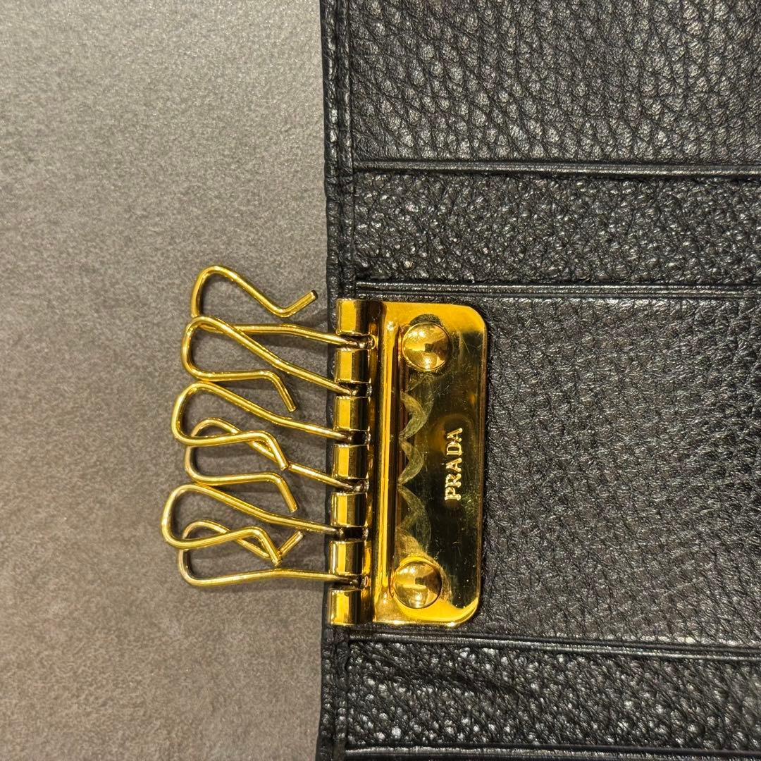 PRADA VITELLO GRAIN NEROキーケース