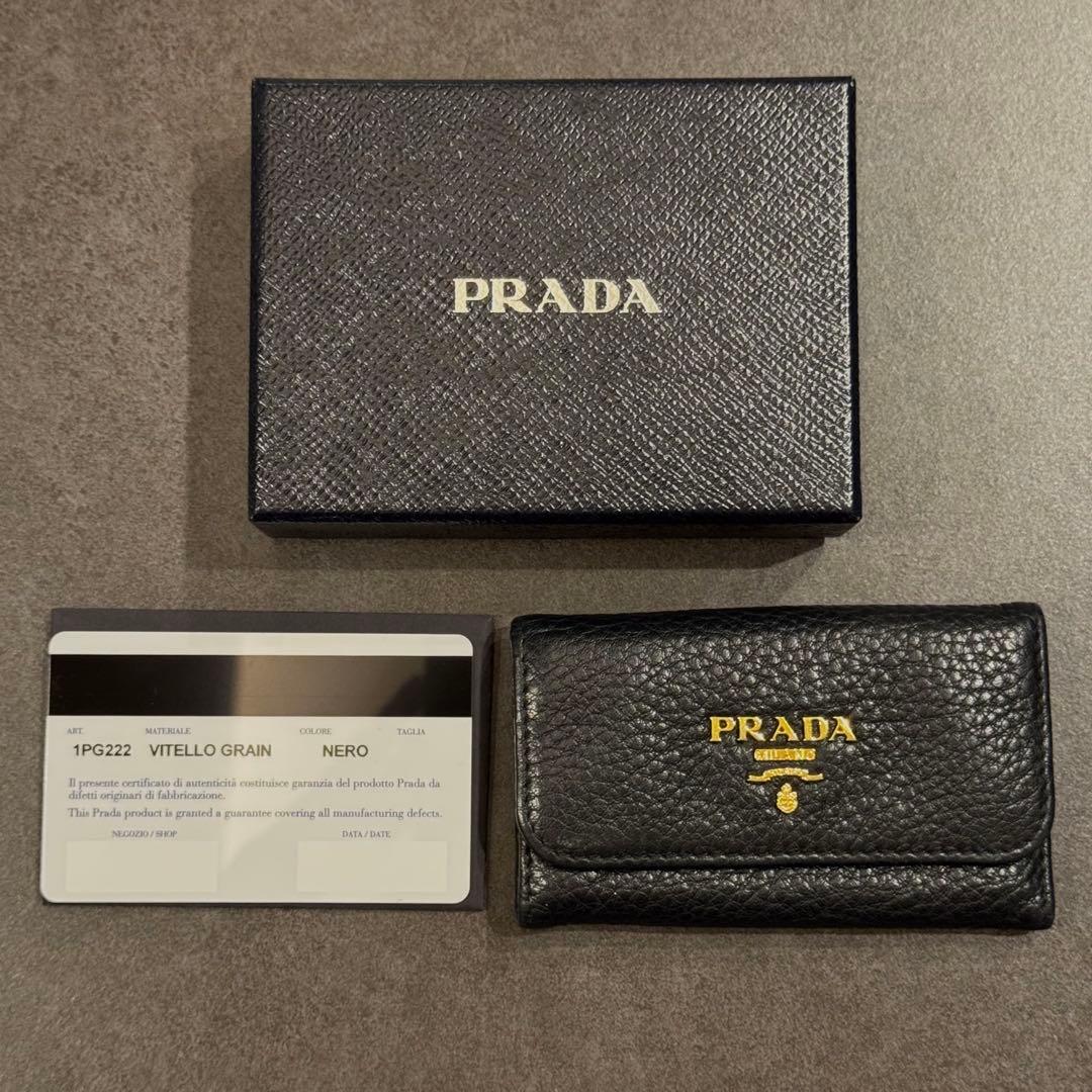 PRADA VITELLO GRAIN NEROキーケース
