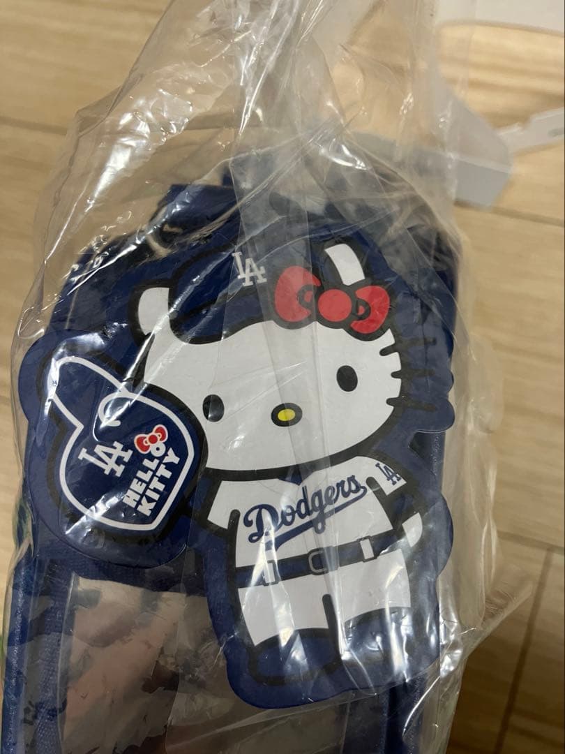 ドジャース ハローキティ クロスボディバック