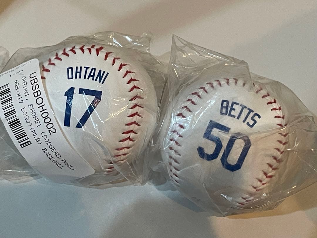 ドジャース　ベッツ　大谷　ボール　２点セット　MLBオフィシャル限定　希少品