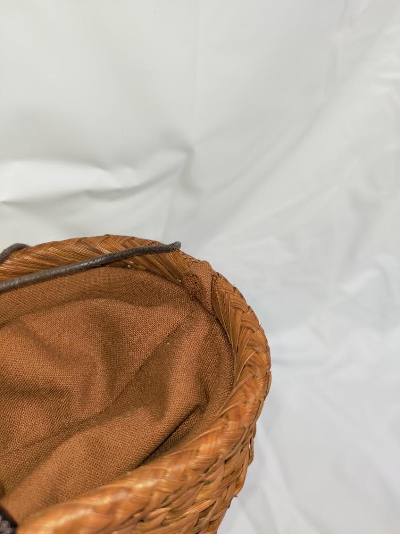 山葡萄かごバッグ 透かし波編み　手作り①