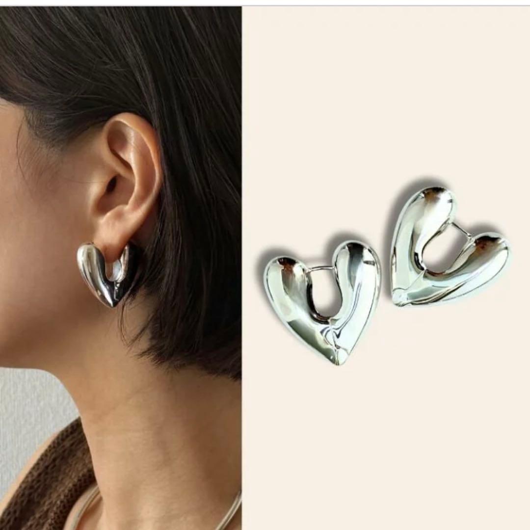 ANNIKA INEZ アニカイネズ　ラージハートフープピアス　シルバー