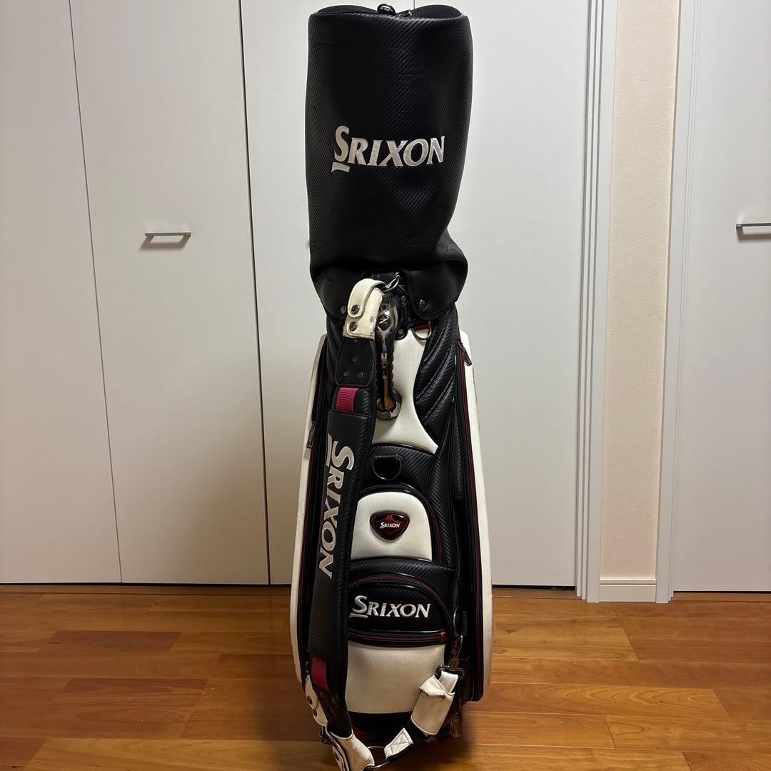 スリクソンキャディバッグ　GGC－S110 9.5型　ツアープロ使用モデル
