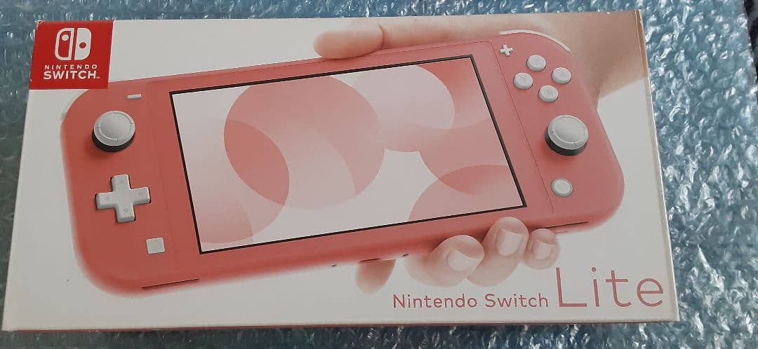 Nintendo Switch Lite　コーラル　保護フィルム付き