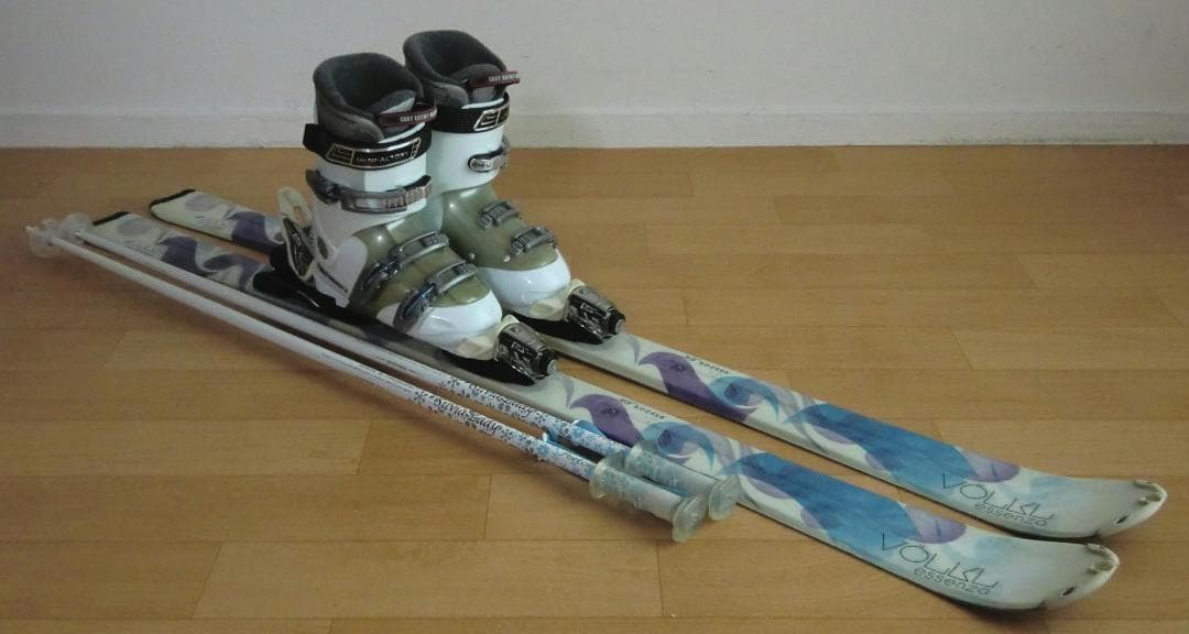 ■■11月限定■送料無料■VOLKL■女性用スキー4点セット■147/24.5■