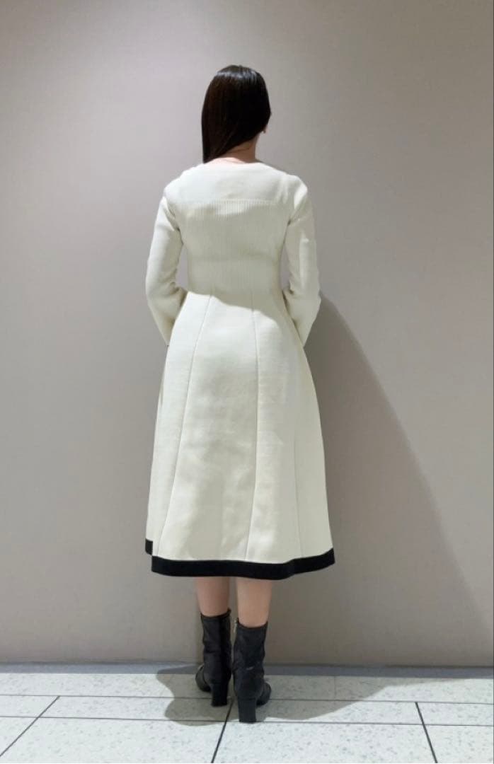 【新品未使用】CELFORD♪ベルスリーブホールガーメントワンピース GRY